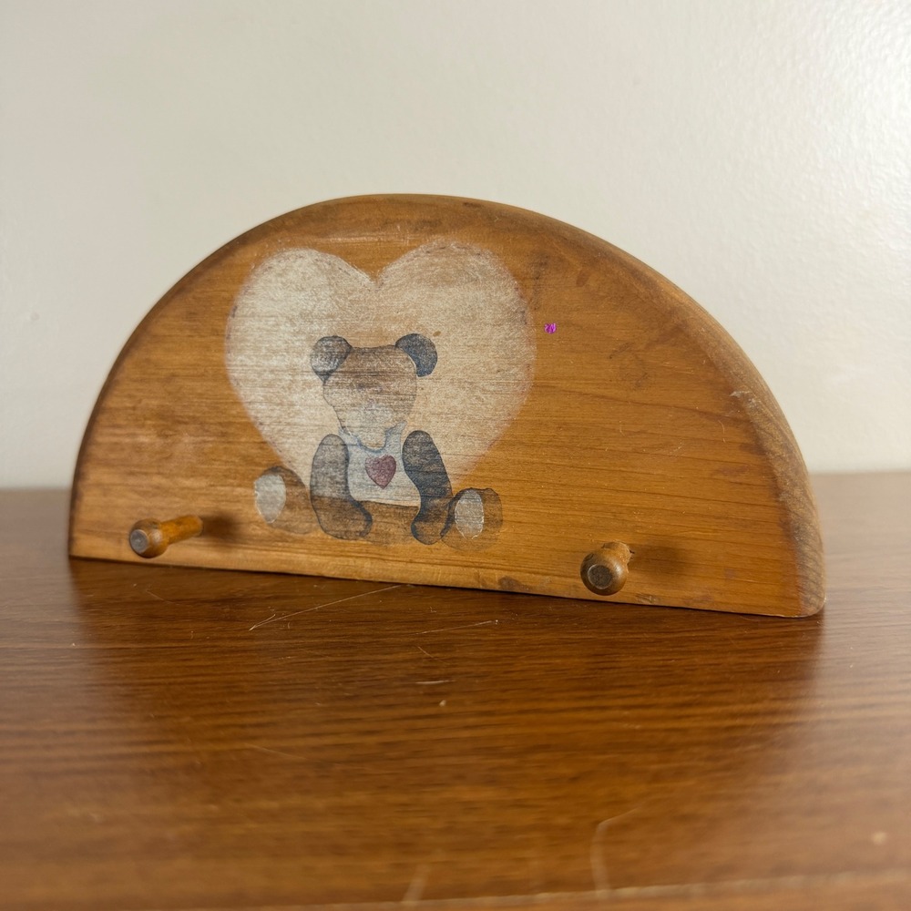 Vintage Teddy Bear Wood Wall Peg Rack Heart Country Cottage Nursery Decor